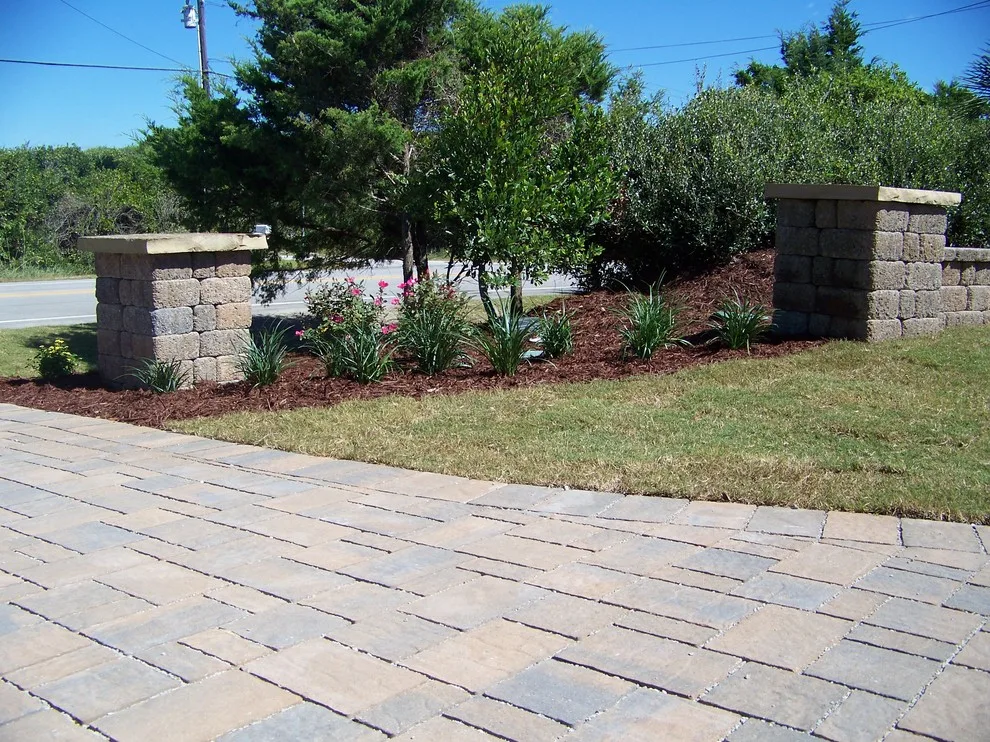 Emerald Isle - permeable pavement by Yardworks, Inc. - Photo 5