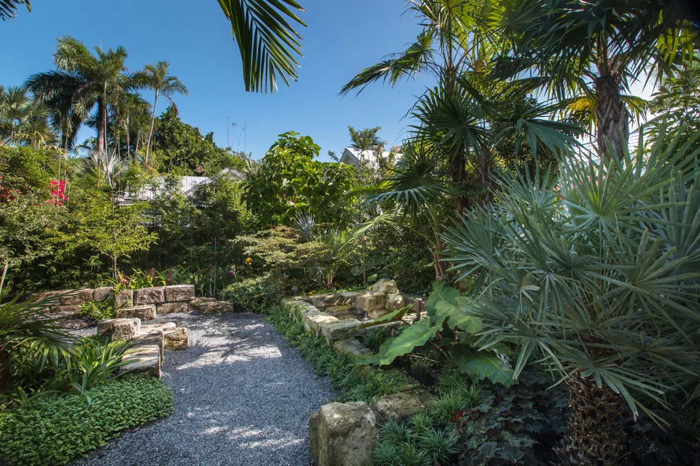 compact garden by Craig Reynolds Landscape Architecture - Photo 4