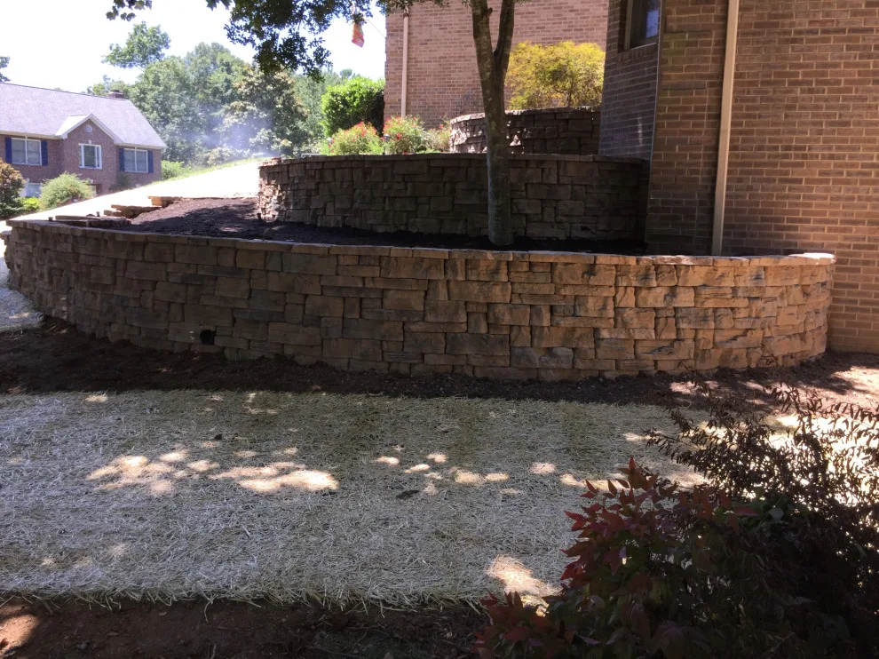 Ewing Hardscapes LLC - Photo 3