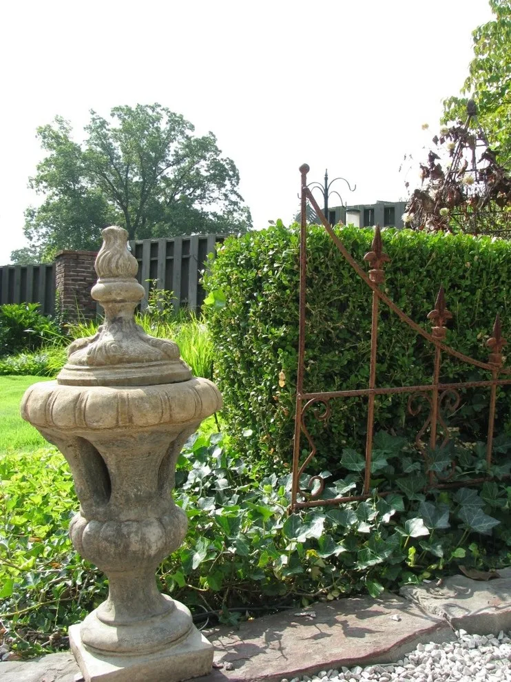 Princeton Avenue by Colonial Hills - Photo 2