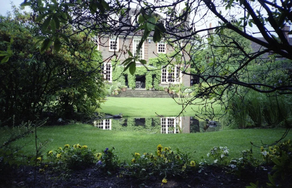 A renovated garden by English Landscape LLC - Photo 11