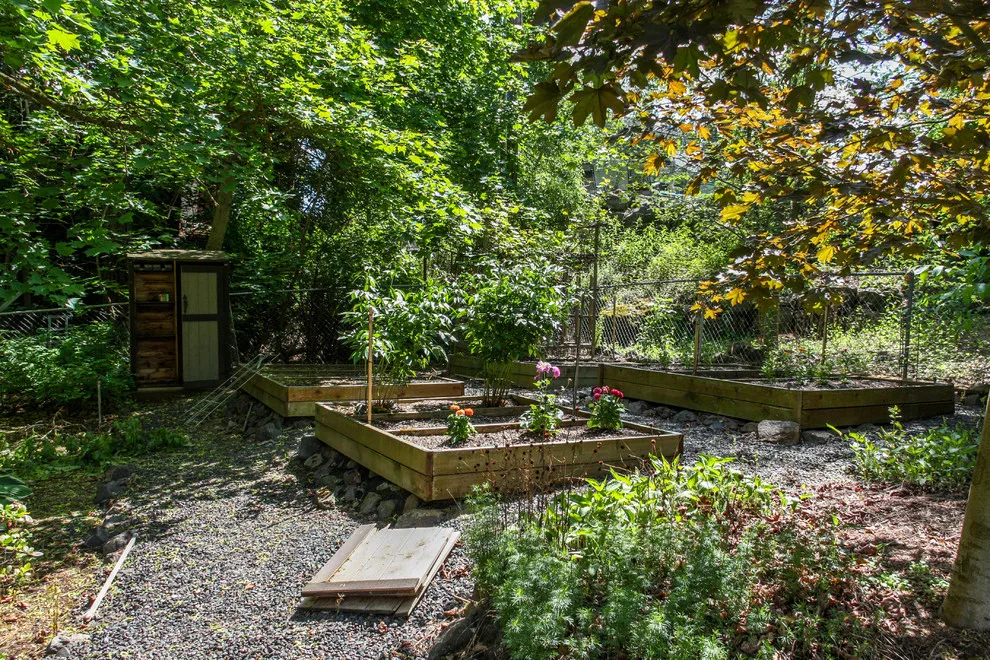 Rockwood Artisan by Pacific Garden Design - Photo 2