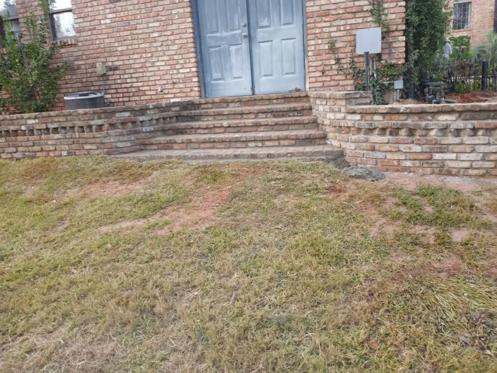 Rodas Landscaping LLC - Photo 2