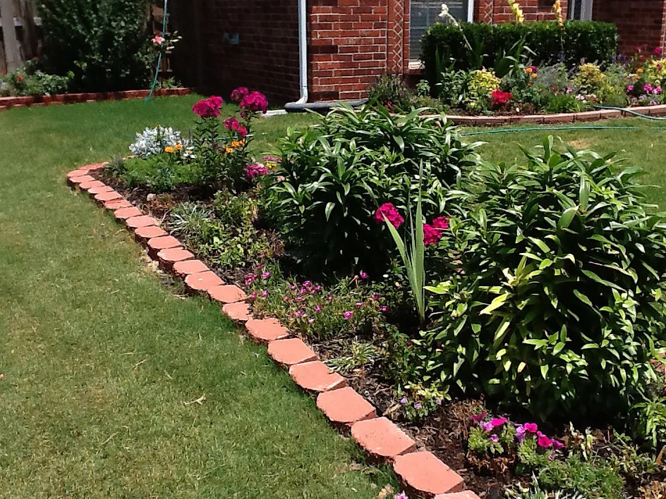 White Landscape Design - Photo 11
