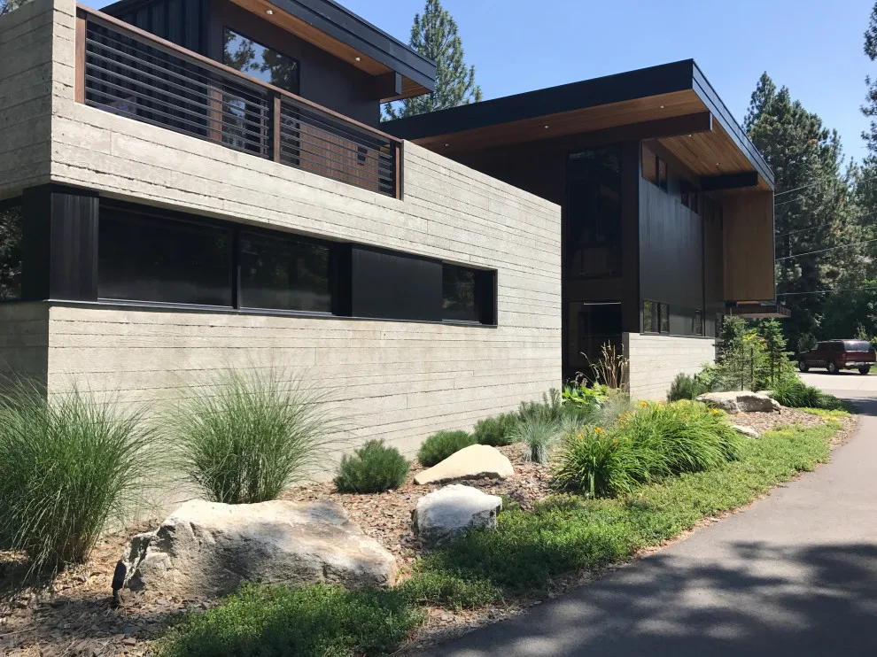 Contemporary South Hill by PLACE Landscape Architecture - Photo 3