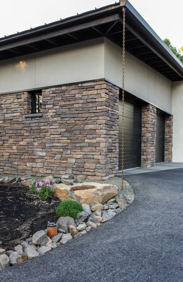 South Hill Energy-Efficient Home by Pacific Garden Design - Photo 32