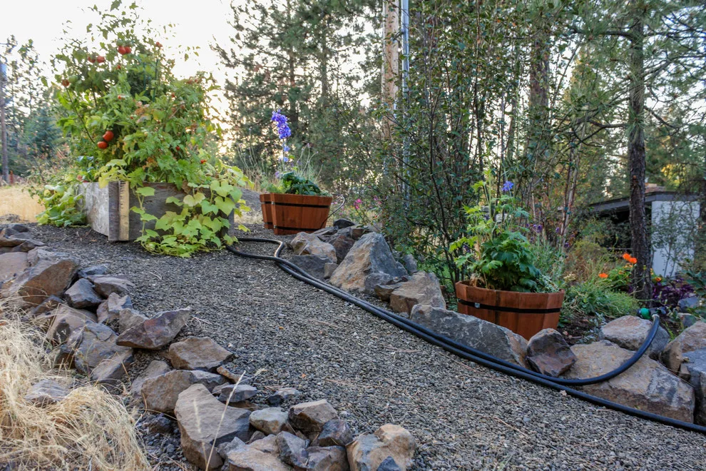 South Hill Energy-Efficient Home by Pacific Garden Design - Photo 22