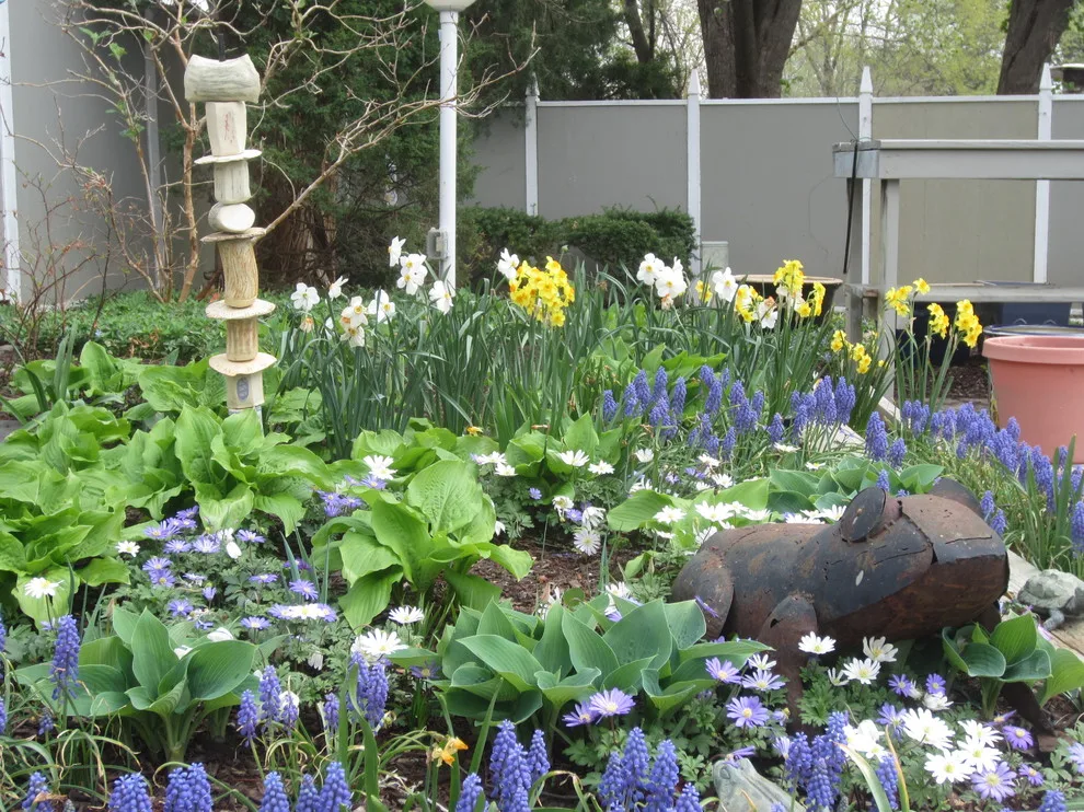 Spring Meadows Fund by Creative Outdoor Spaces - Photo 6