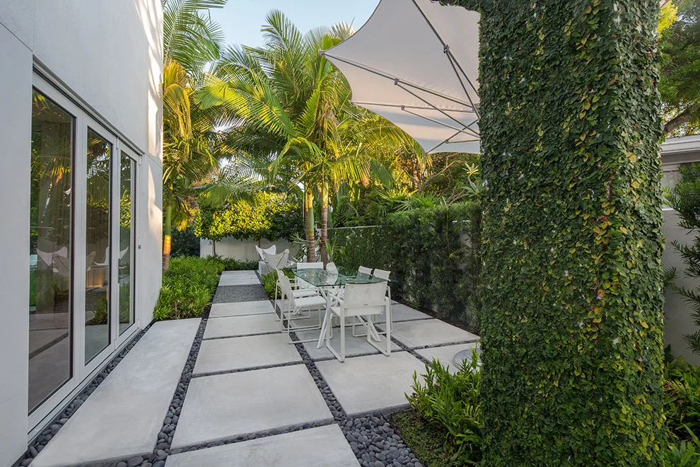 Tropical Simplicity by Craig Reynolds Landscape Architecture - Photo 10