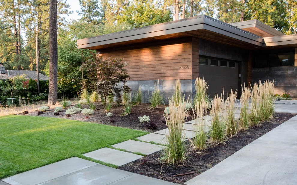 City Life on Denver Street by Coppercreek Landscaping - Photo 2