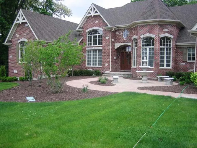 4 Seasons Landscaping - Photo 4