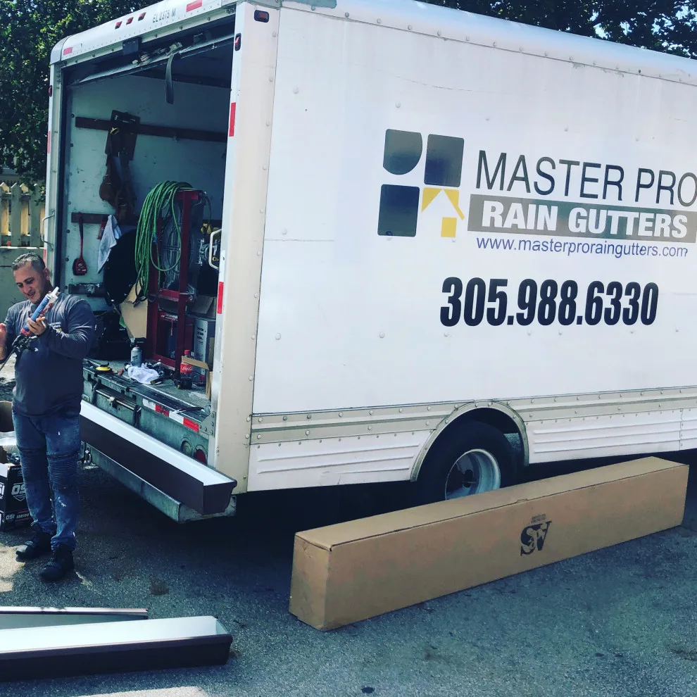 Pro Rain Gutters Master Corp by Master Pro Rain Gutter - Photo 5