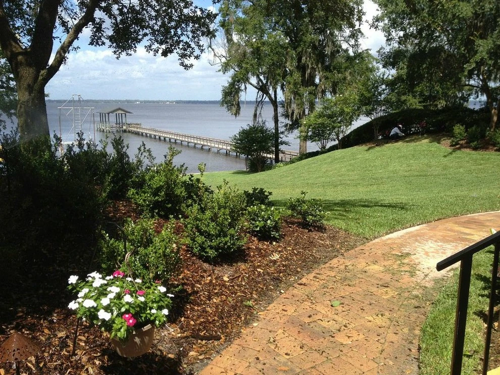 Pavers by LanVilla Outdoor - Photo 9