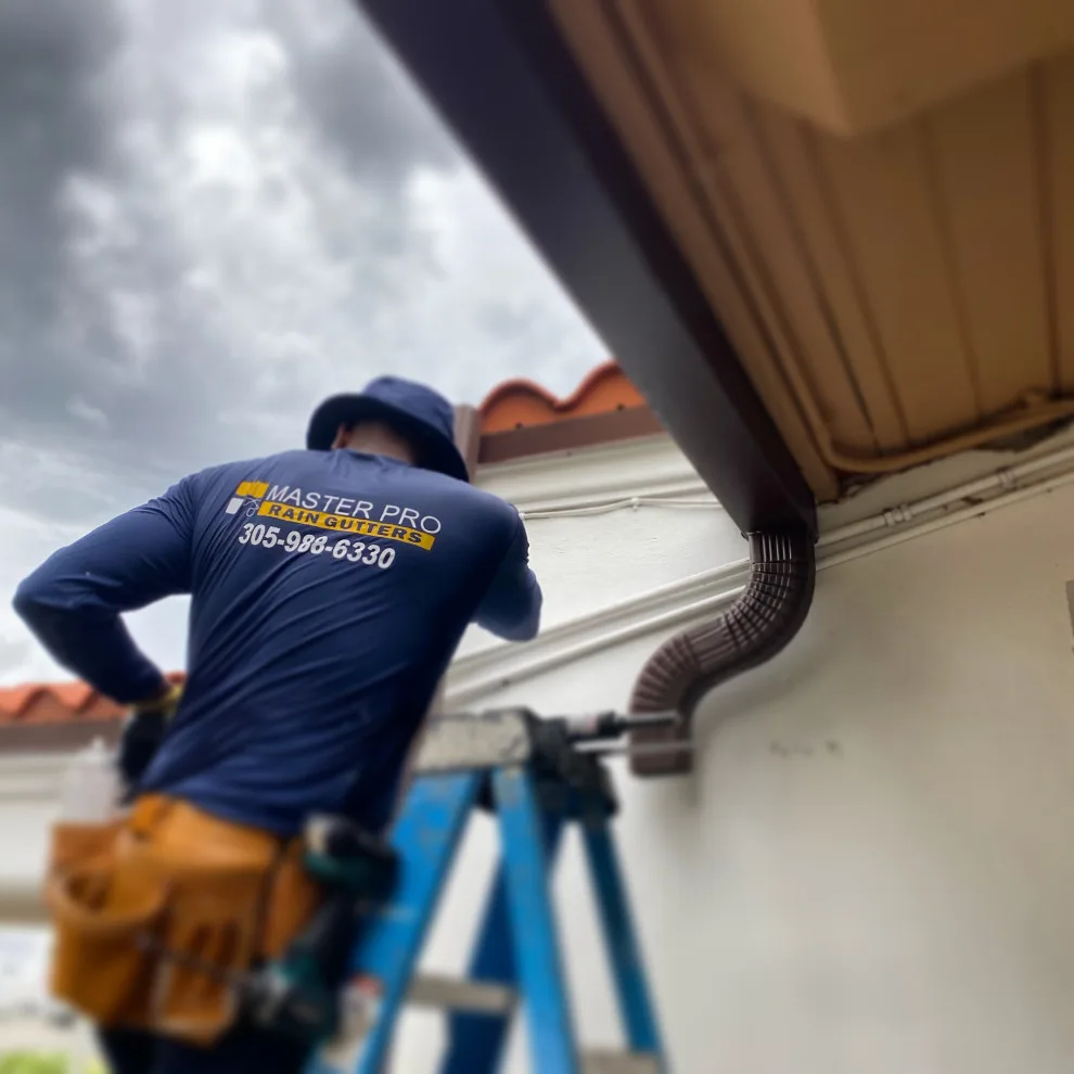 Effortless Rain Gutters by Master Pro Rain Gutter - Photo 3