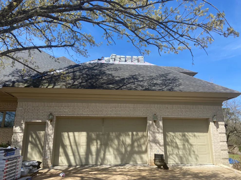 Arkansas River Valley Roofing - Photo 10