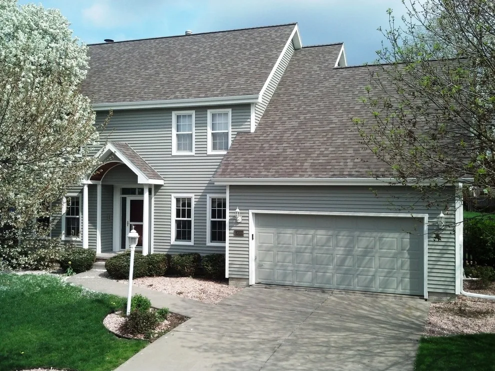 White Castle Roofing - Photo 9