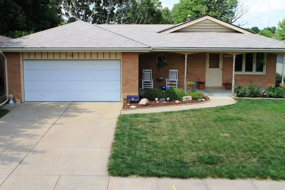 Top Roofs of 2013 by White Castle Roofing - Photo 104