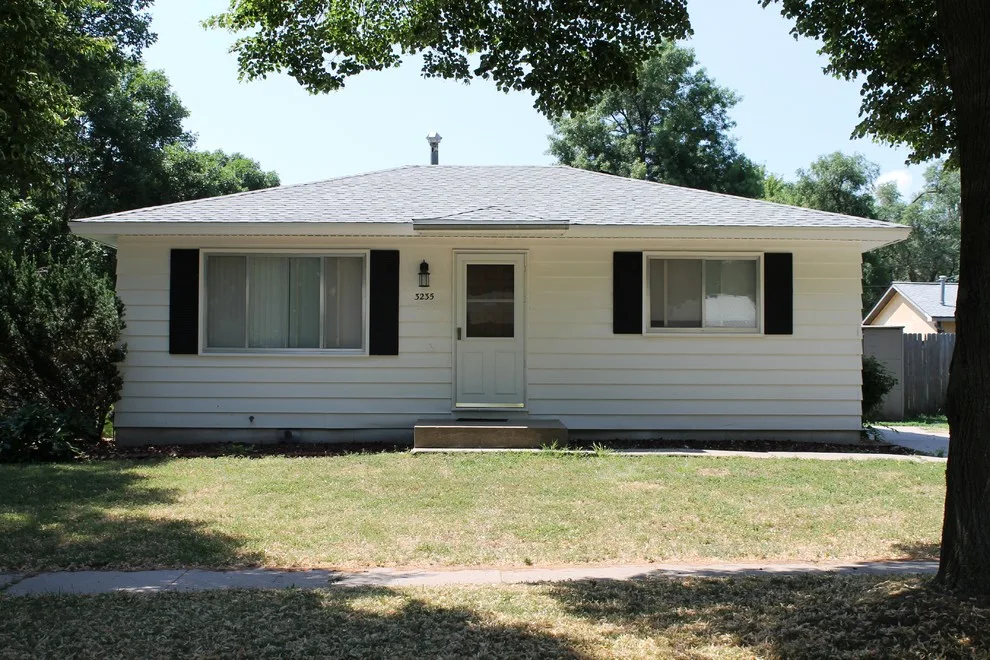 Top Roofs of 2013 by White Castle Roofing - Photo 46