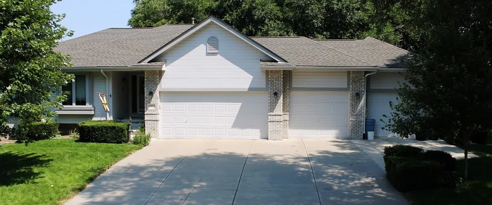 Top Roofs of 2013 by White Castle Roofing - Photo 98