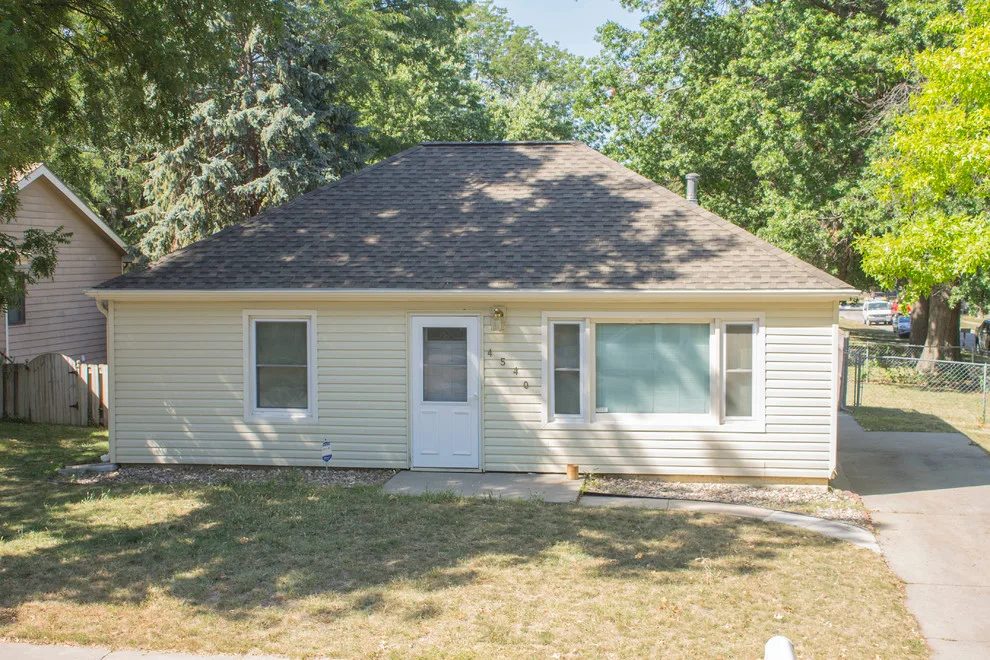 Top Roofs of 2013 by White Castle Roofing - Photo 159