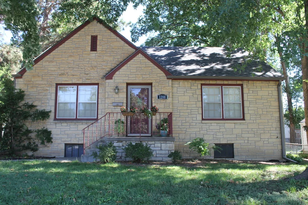 Top Roofs of 2014 by White Castle Roofing - Photo 86