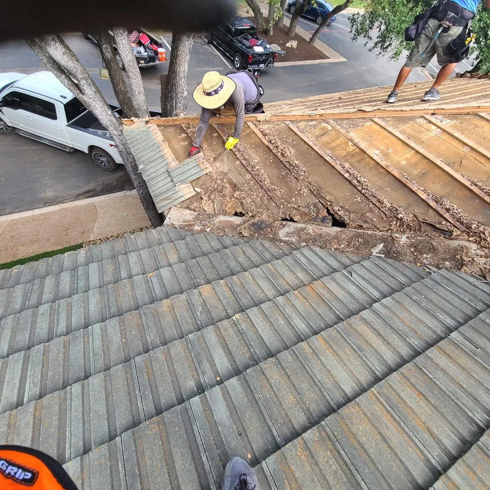 Oak Ridge Roofing - Photo 8