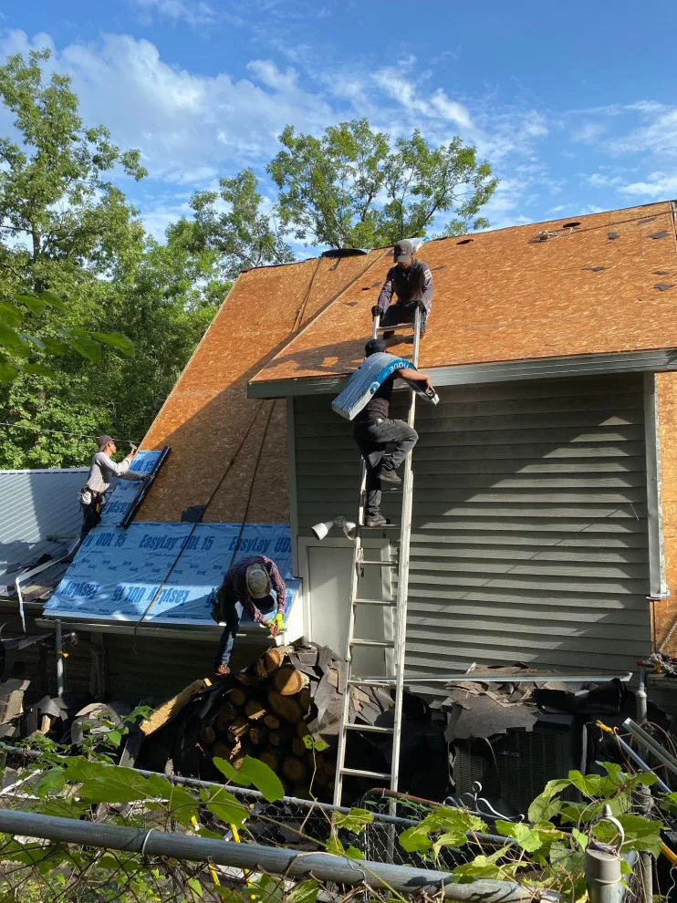 Unik Roofing & Siding - Photo 2