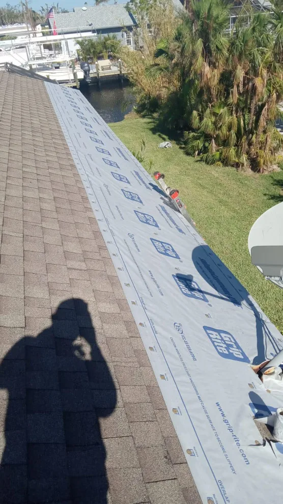 Unik Roofing & Siding - Photo 4