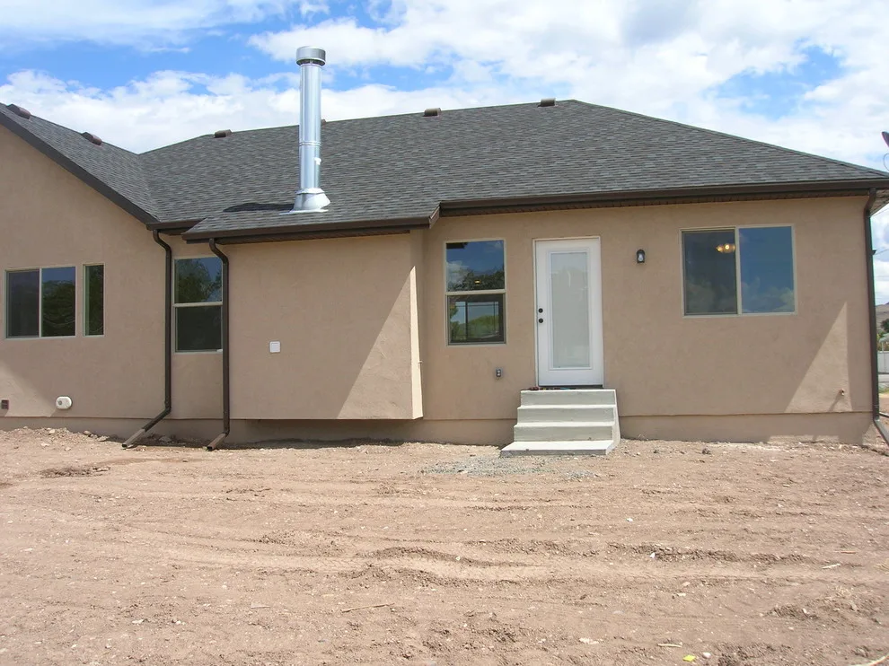 Sideone Exteriors - Photo 4