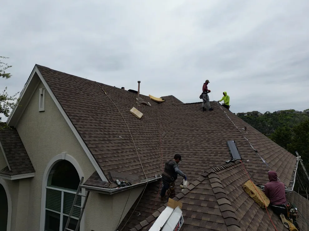 Accurate Roofing And Construction - Photo 10