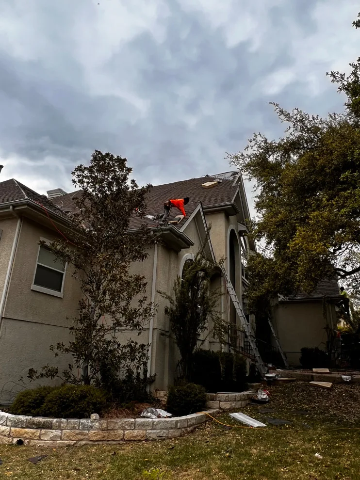 Accurate Roofing And Construction - Photo 13