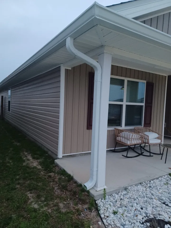 Panama City Seamless Gutter Installation by Discount Gutters - Photo 3