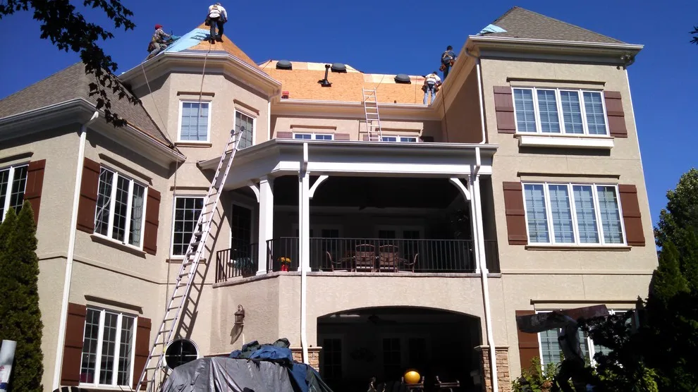Roof Roof - Photo 3