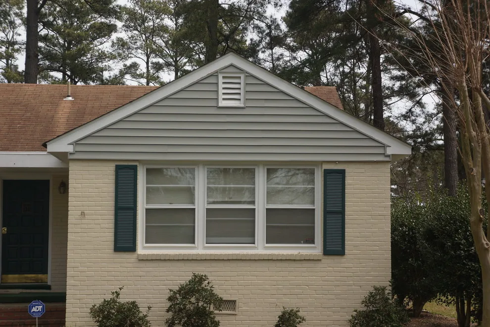 House Of Gutters - Photo 9