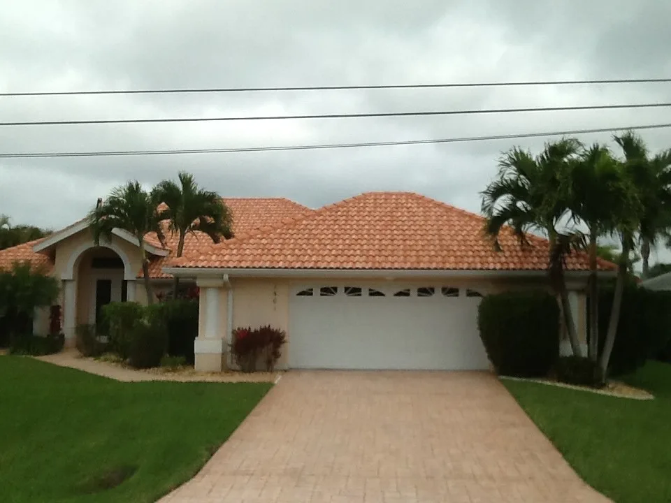 Surcut Roofing - Photo 2