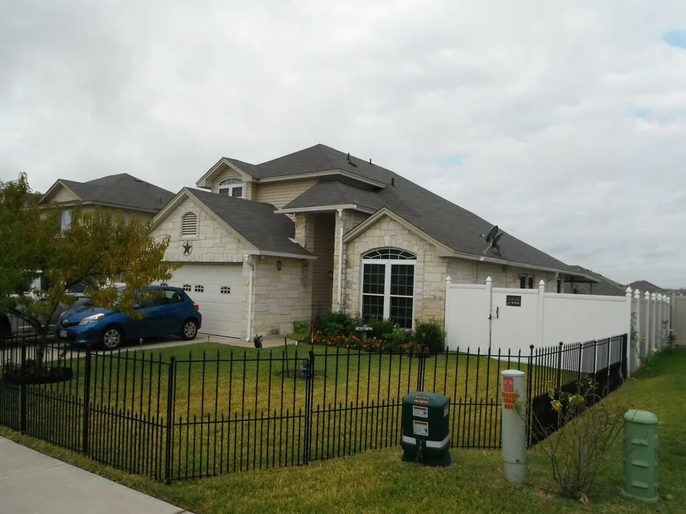 Austin Roofing Contractors - Photo 13