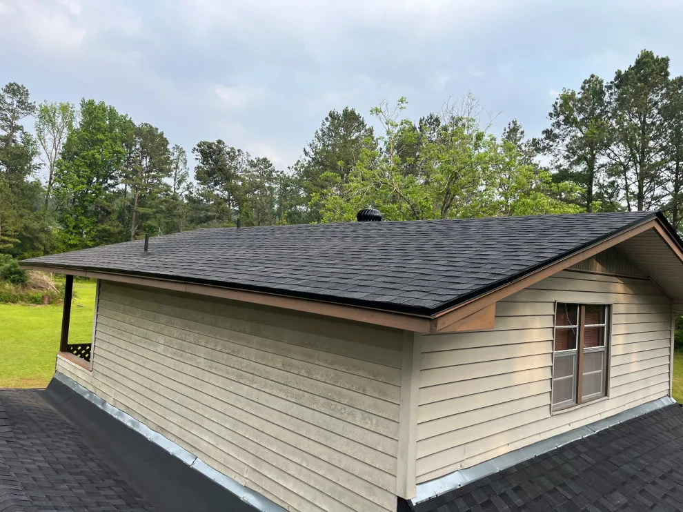 Abel Yanez Roofing LLC - Photo 10