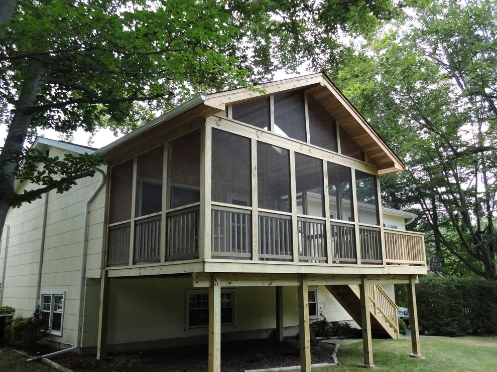 Bardonia screened deck by Hendo Contracting - Photo 4