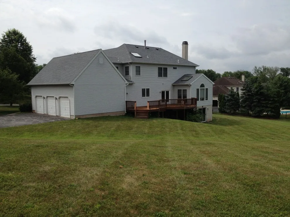 Residential by Middle Creek Roofing - Photo 17