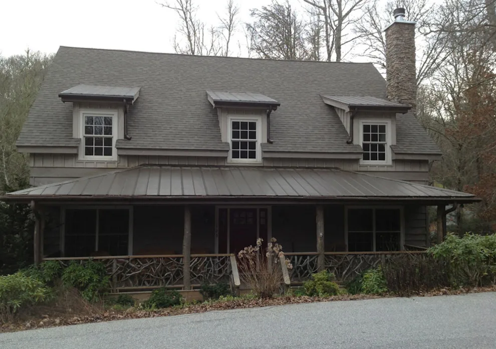 Roman's Roofing LLC - Photo 5