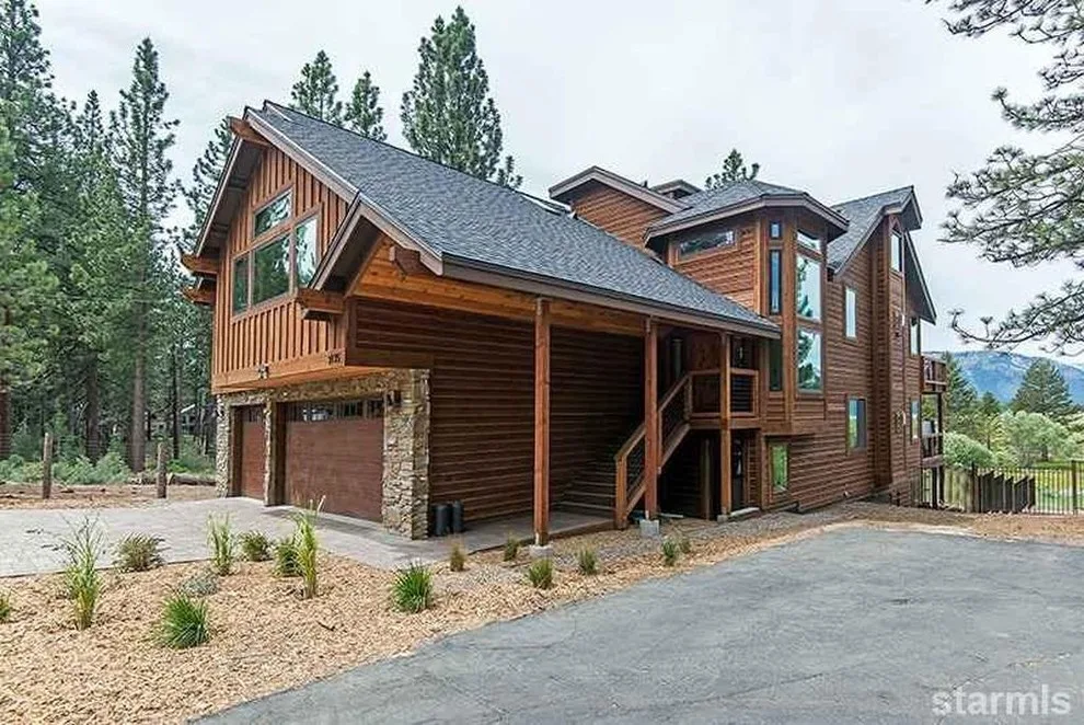 Summit Roofing Co - Photo 2