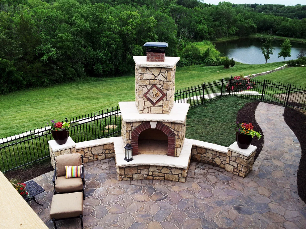 Lawrence Landscape - Photo 10