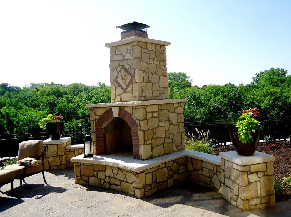 Lawrence Landscape - Photo 11