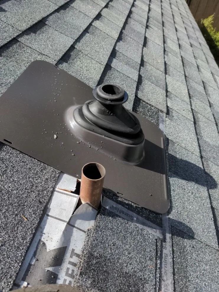 Bellevue Rooftop Asphalt by RoofSmart - Photo 2