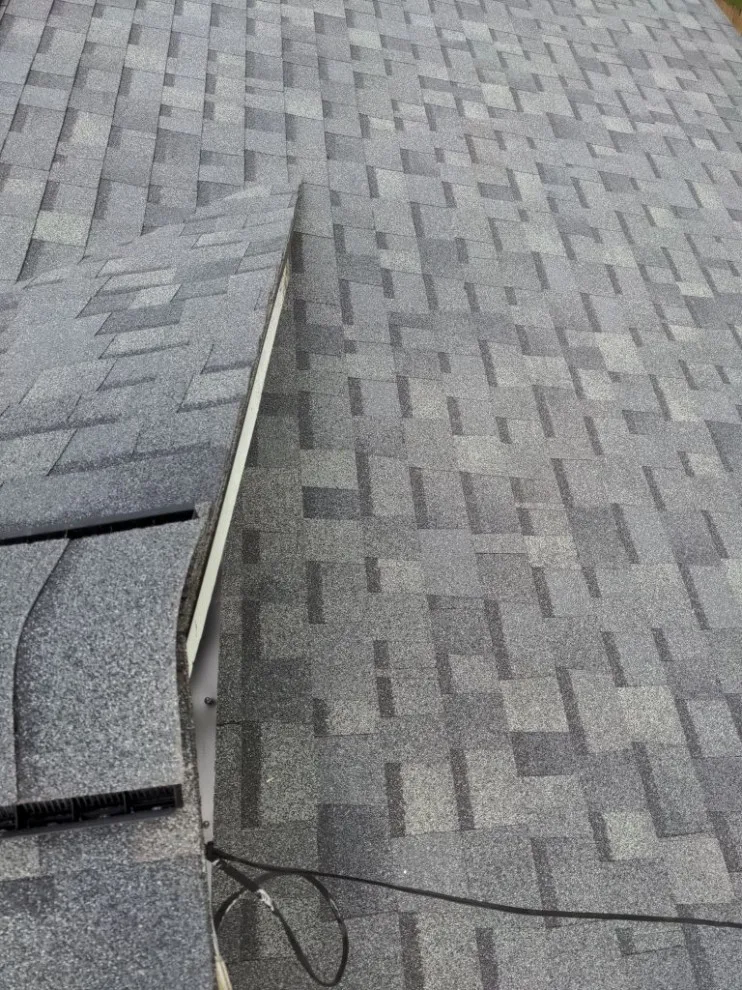 Bellevue Rooftop Asphalt by RoofSmart - Photo 20