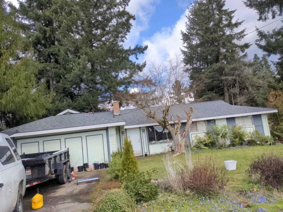 Bellevue Rooftop Asphalt by RoofSmart - Photo 9