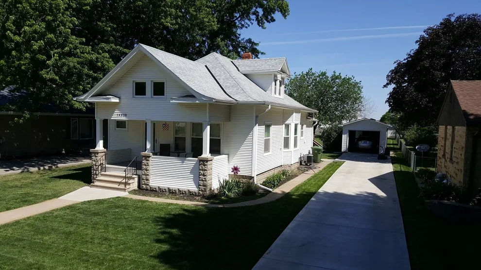 Top Roofs of 2017 by White Castle Roofing - Photo 4