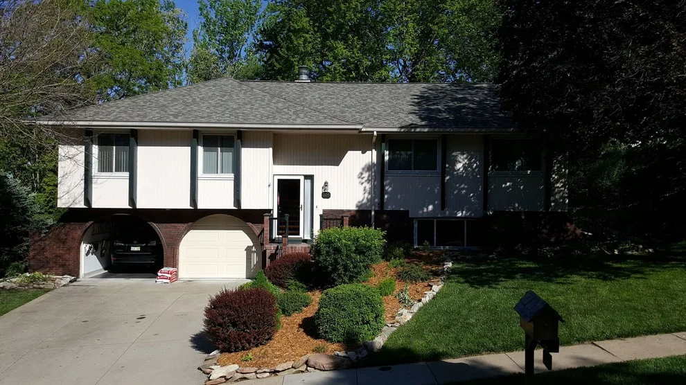 Top Roofs of 2017 by White Castle Roofing - Photo 12