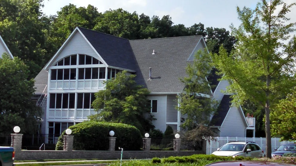 Royalty Roofing - Photo 13