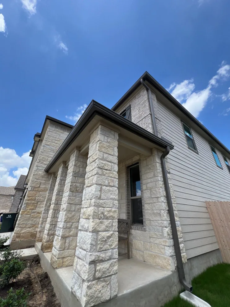 Austin Gutter King - Photo 3